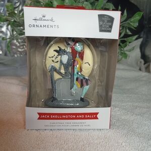 Hallmark NIB Jack Skellington and Sally The Nightmare Before Christmas Brand New